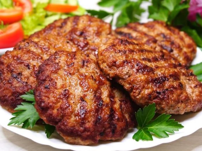 Как приготовить сочные котлеты