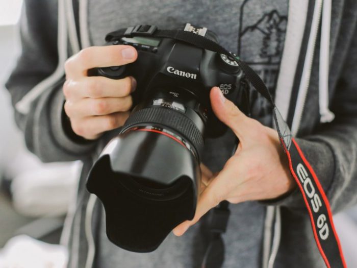 Как научиться фотографировать детей?