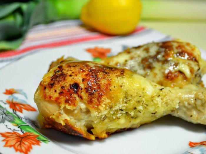 Куриные бедрышки по-провански