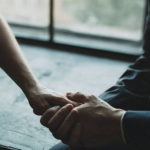 Жалобы и нытье влияют на мозг, вызывая тревожные и депрессивные состояния