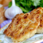 Куриные котлеты с сыром