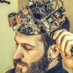 8 когнитивных ошибок, которые держат сознание на крючке