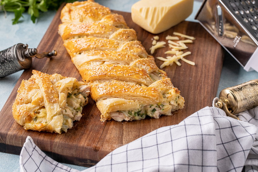 Печенье с сыром и мясом
