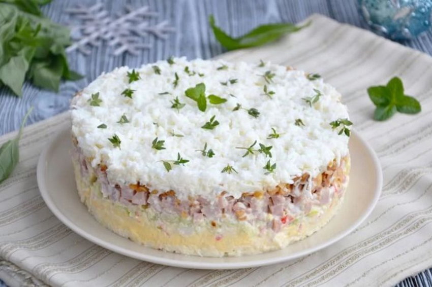 Вкусные новогодние салаты