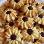 Песочное печенье на маргарине «Кольцо с кремом»
