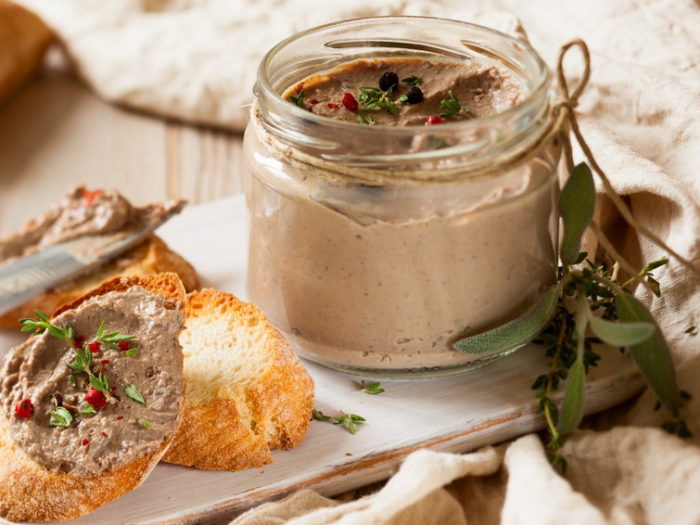 Паштет из куриной печени с луком