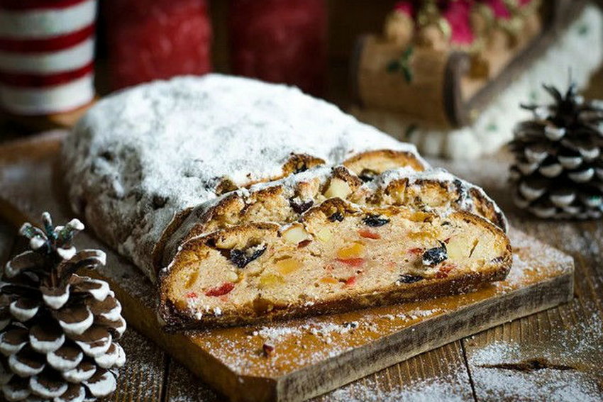 Штоллен с цукатами и орехами