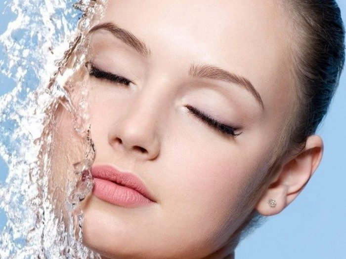 10 советов для тех, кто хочет потрясающе выглядеть без макияжа