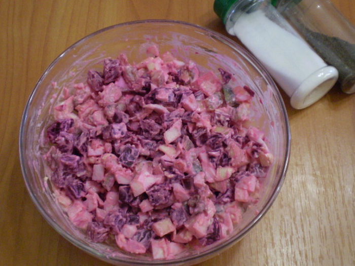Салат из селедки и свеклы