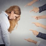 Почему успех не всегда повышает самооценку?
