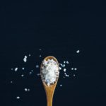 Почему вредно употреблять соль?