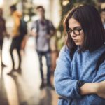 Как избавиться от социофобии: 7 несложных советов