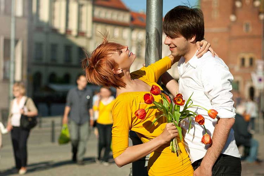 Как правильно говорить комплименты любимому мужчине: список удачных фраз