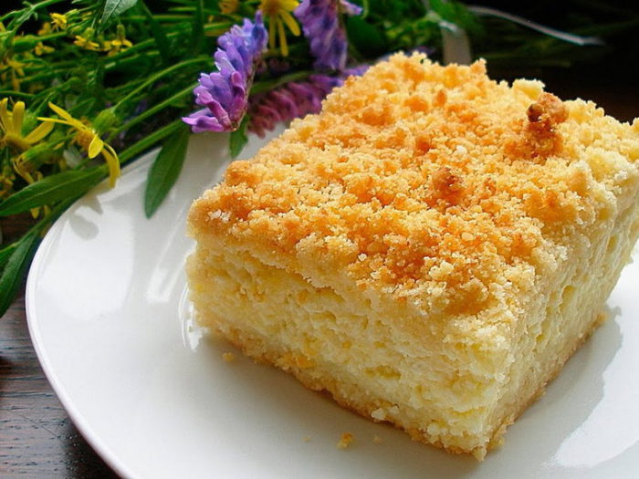 Вкуснейший творожный пирог с песочной крошкой
