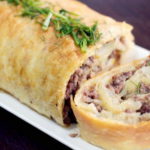 Рулет из лаваша в духовке