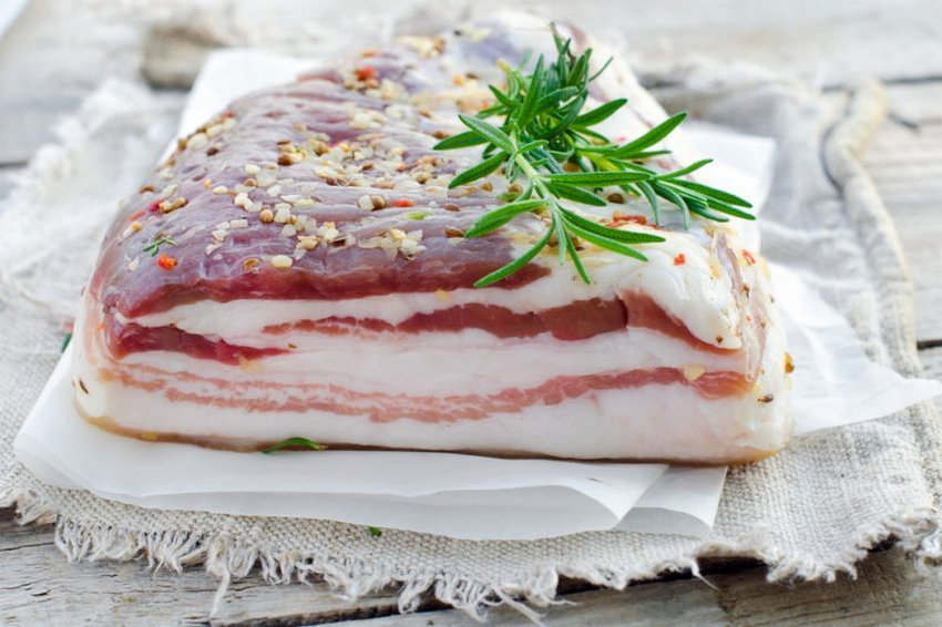 Как приготовить моченое сало