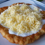 Как приготовить лангош с картофелем