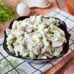 Как приготовить салат с луком и яйцом