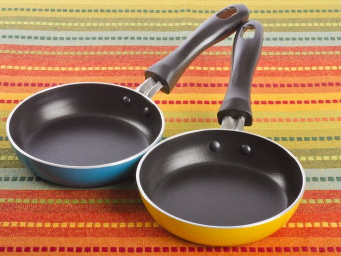 С какими кастрюлями и сковородками следует распрощаться