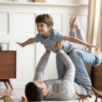 Как вырастить доброго ребенка: 5 правил для мамы