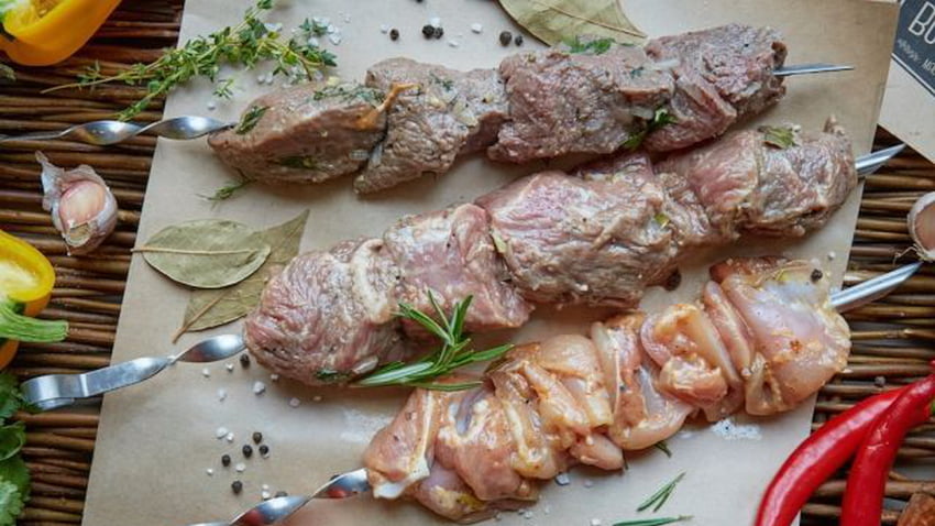 Как выбрать мясо, рыбу, курицу и сосиски