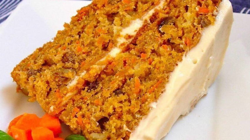 Морковный торт с творожным кремом