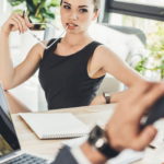 15 приемов флирта, которые действуют на мужчин