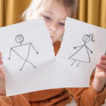 Как измена одного из родителей разрушает жизнь ребенка