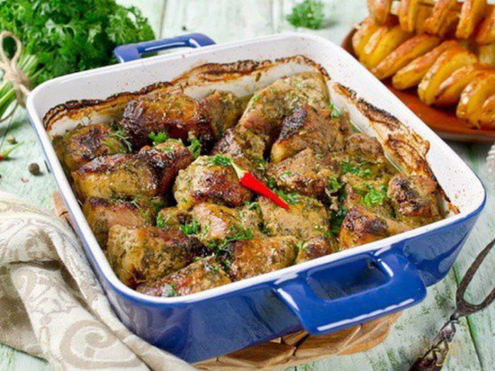 Мясо в травах и специях по грузински