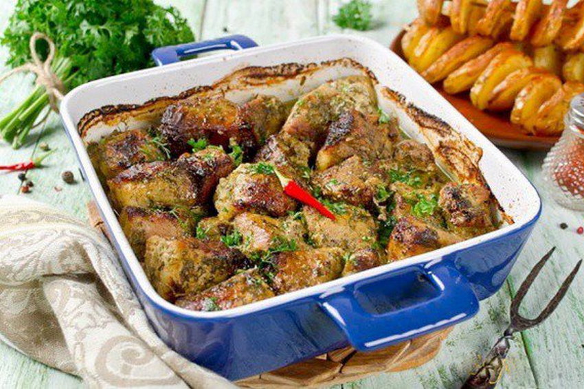 Мясо в травах и специях по грузински