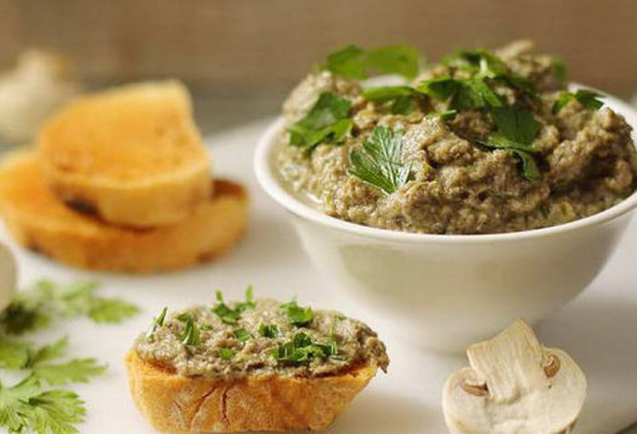 Потрясающе вкусный паштет из печени и сыра
