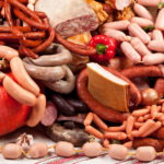 Как выбрать мясо, рыбу, курицу и сосиски