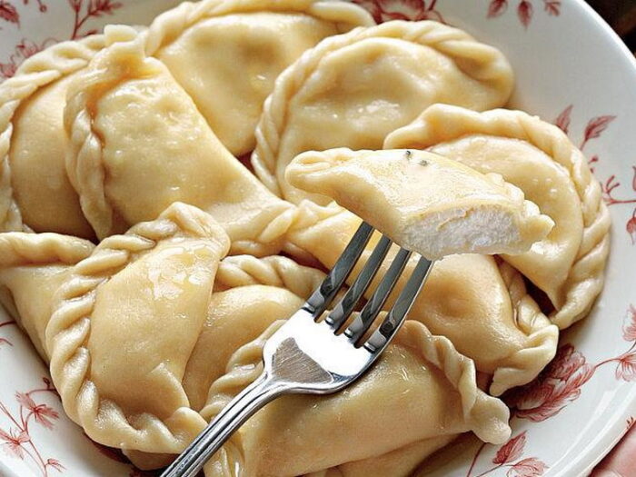 Вареники с творогом: так вкусно может приготовить только бабушка
