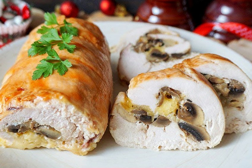 Рецепт рулета из куриного филе с грибами