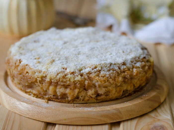 Насыпной пирог с яблоками