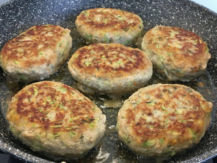 Котлеты из кабачков с фаршем