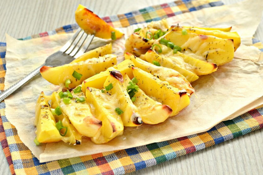 Картофель с сыром готовим в мультиварке