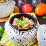 Мясо с грибами и сыром в горшочке запеченное в духовке рецепт приготовления