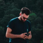 Как отличаются сообщения мужчины, когда ты ему нравишься