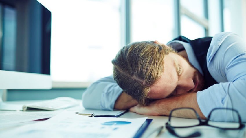 Почему работать по 8 часов нет смысла и как правильно организовать свой день