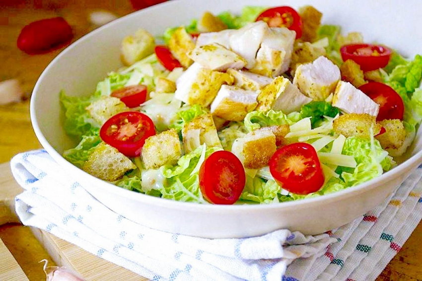 Классический Цезарь с курицей