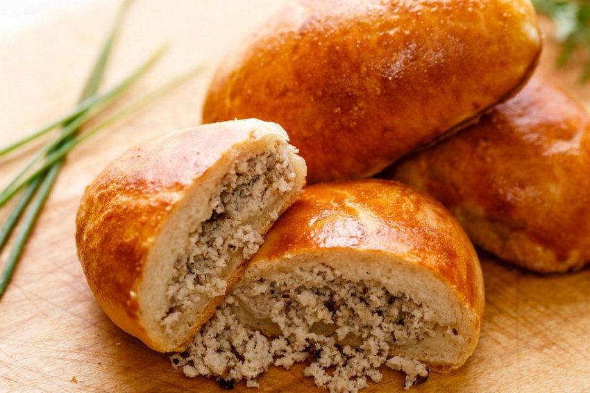 Пирожки с мясом в духовке