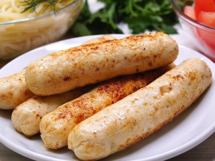 Домашние сосиски из курицы