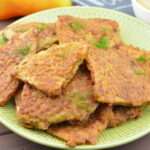 Как приготовить закуску из вафельных коржей
