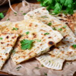 Как сделать кутабы с зеленью и брынзой