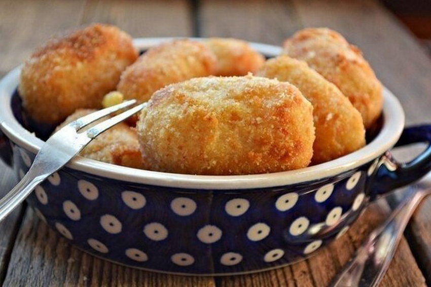 Картофельные крокеты с грибами и сыром: рецепт дня