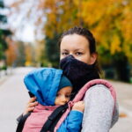 Психология взаимоотношений матери и ребенка: кто кого учит и чему?