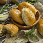 Пирожки с рисом и яйцом — популярные рецепты