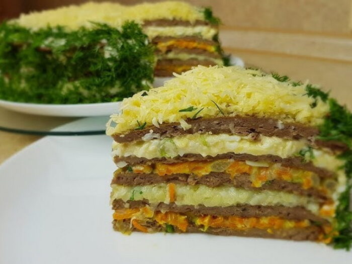 Как приготовить печеночный торт с кабачками
