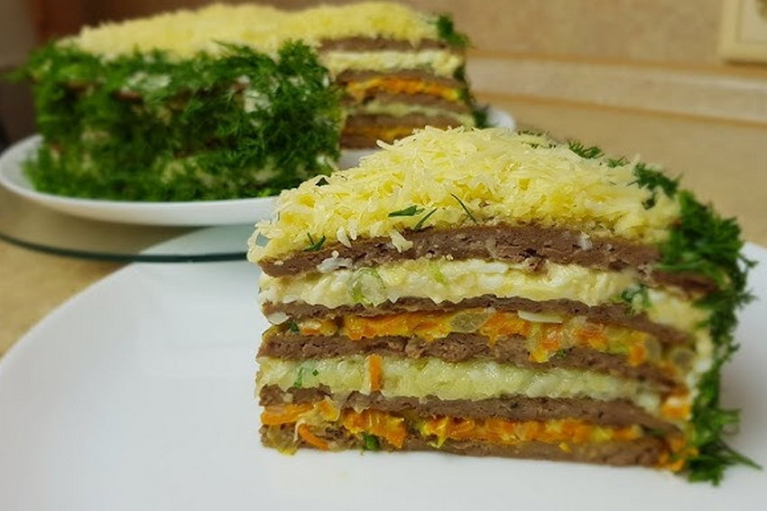 Как приготовить печеночный торт с кабачками
